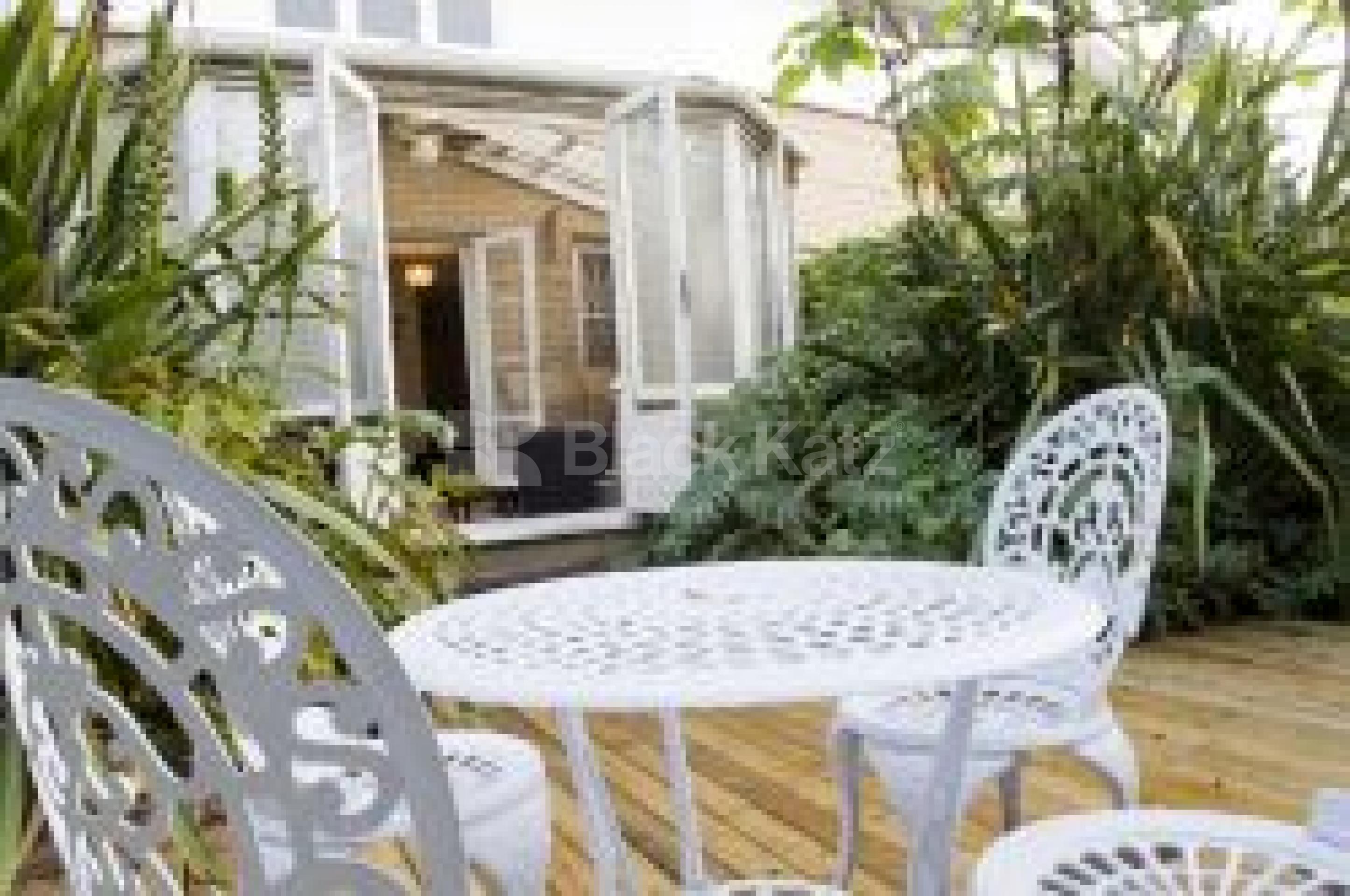 			New Instruciton, 2 Bedroom, 1 bath, 1 reception Flat			 Rossendale Way, CAMDEN NW1